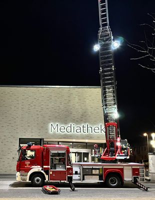 Teaserbild für Gemeinderat besucht Feuerwehr